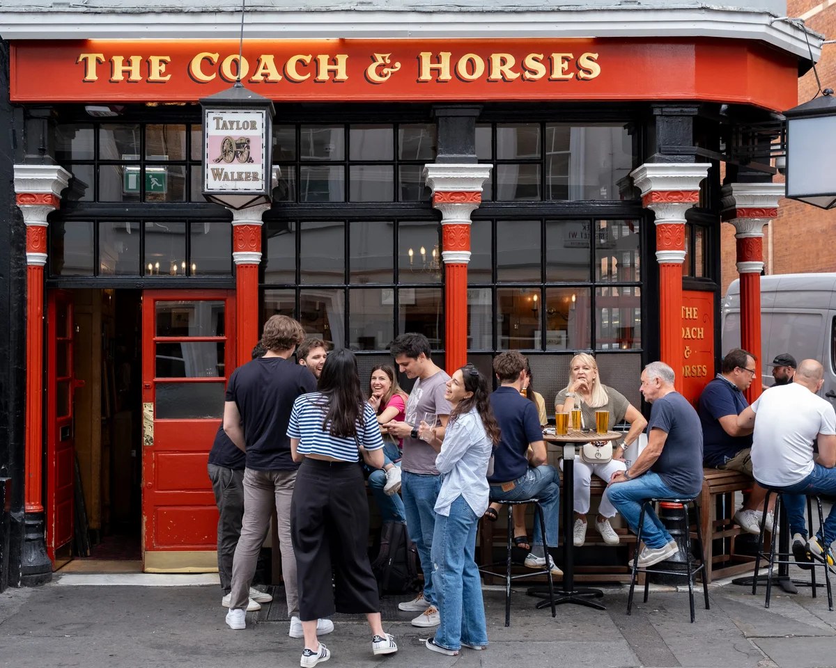 Business rates to be cut by 20% for pubs, clubs and music venues in England