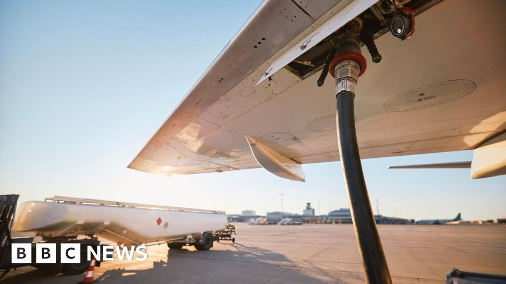 UK vows to phase out Russian diesel and jet fuel imports by new year