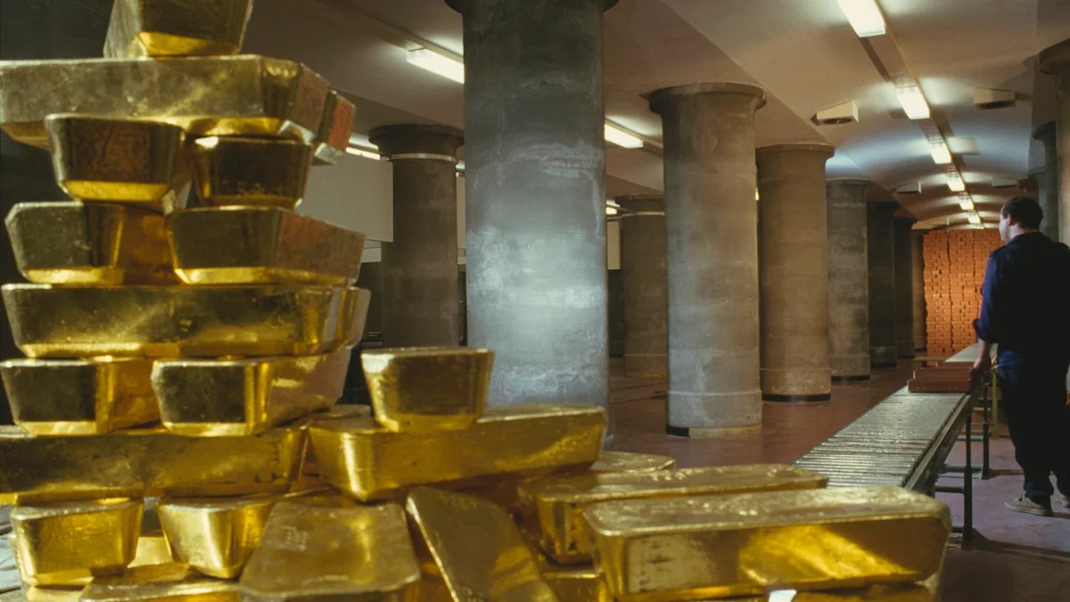 France pulled $15B in gold from US vaults, and more European countries may follow. Is a global currency shift coming?