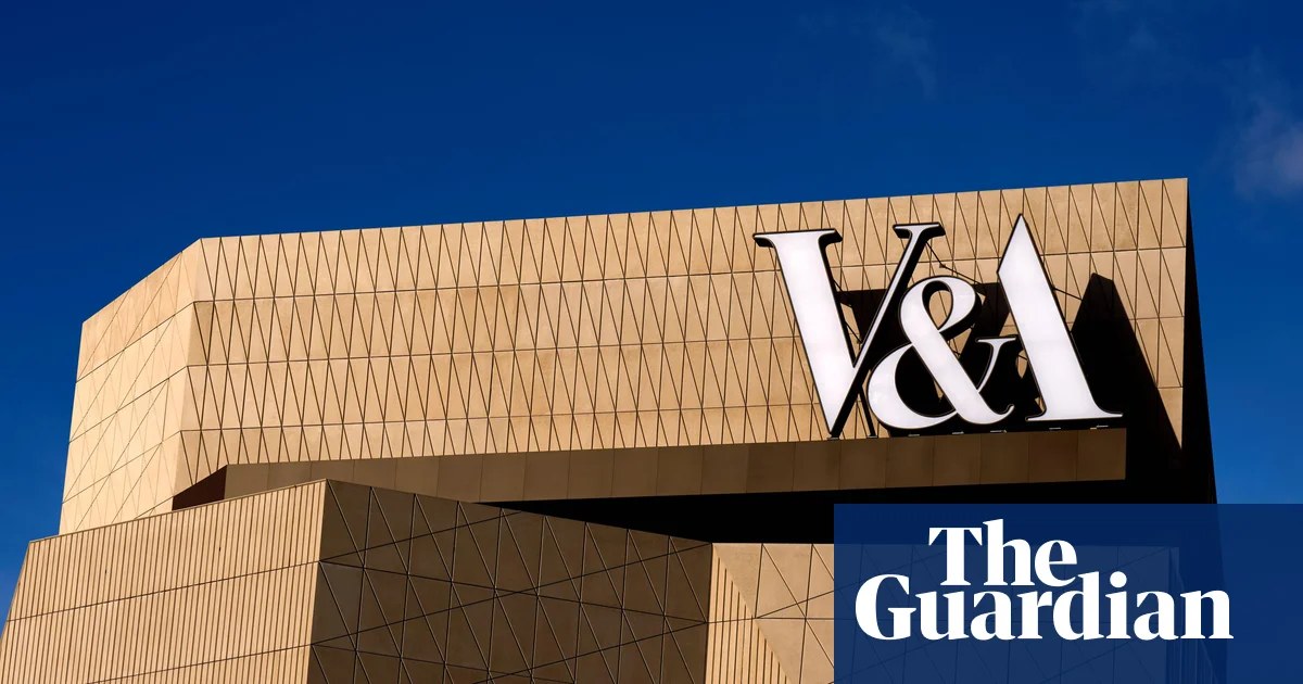 V&A workers hold ballot to strike over pay and heatwave conditions