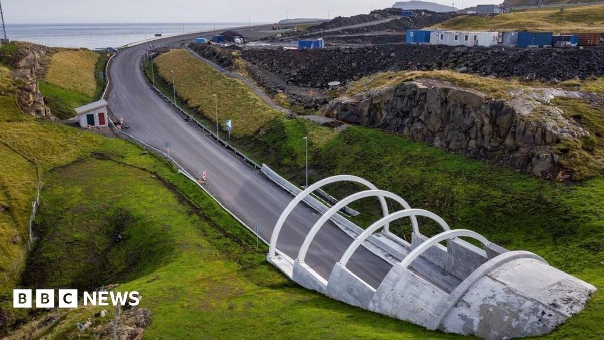 Shetland backs plan to connect islands with £1.5bn undersea tunnels