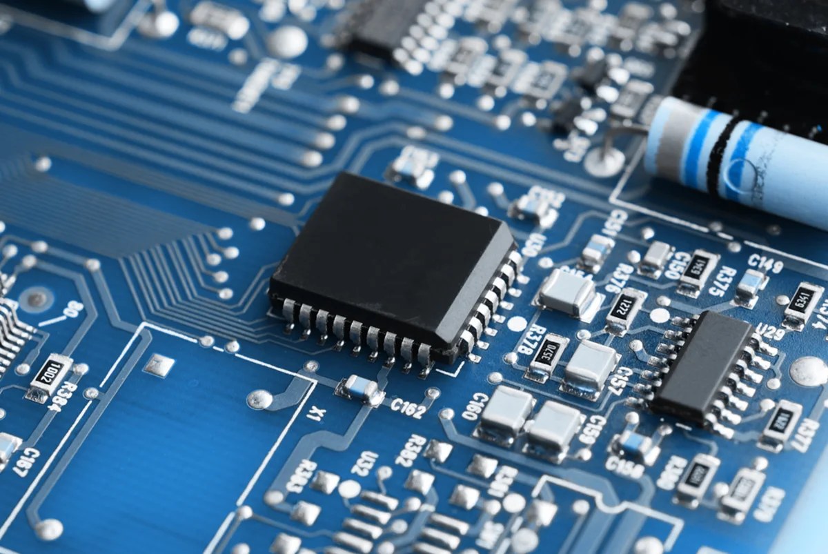 Analog Devices (ADI) at $375: Are Investors Paying an AI Premium for Industrial Tech?