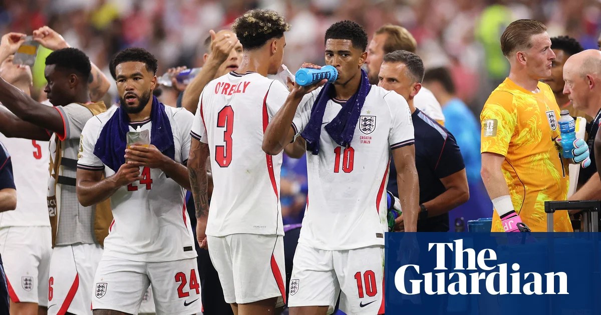England players using drink developed by Brownlee to help beat World Cup heat