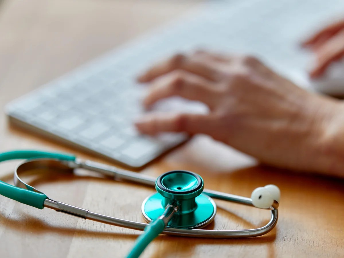 MPs urge Labour to ditch £330m Palantir software contract with NHS